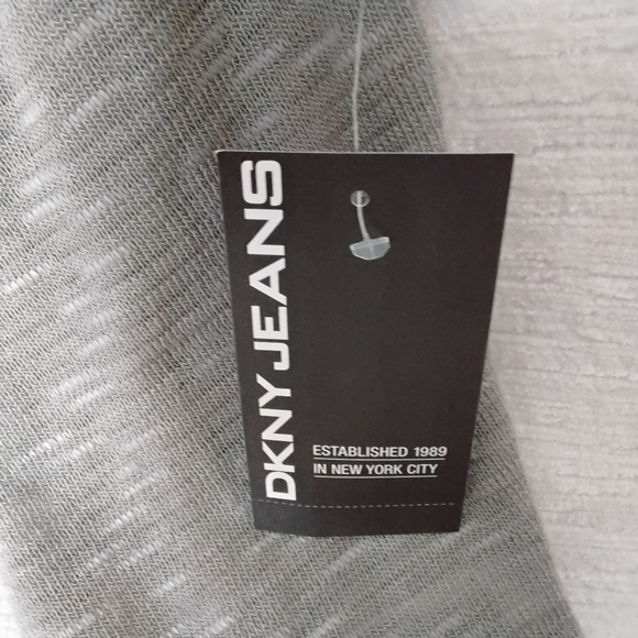 DKNY Jeans Size Large Gray Cowl Collar  Knit Sweater NWT - Picture 3 of 8